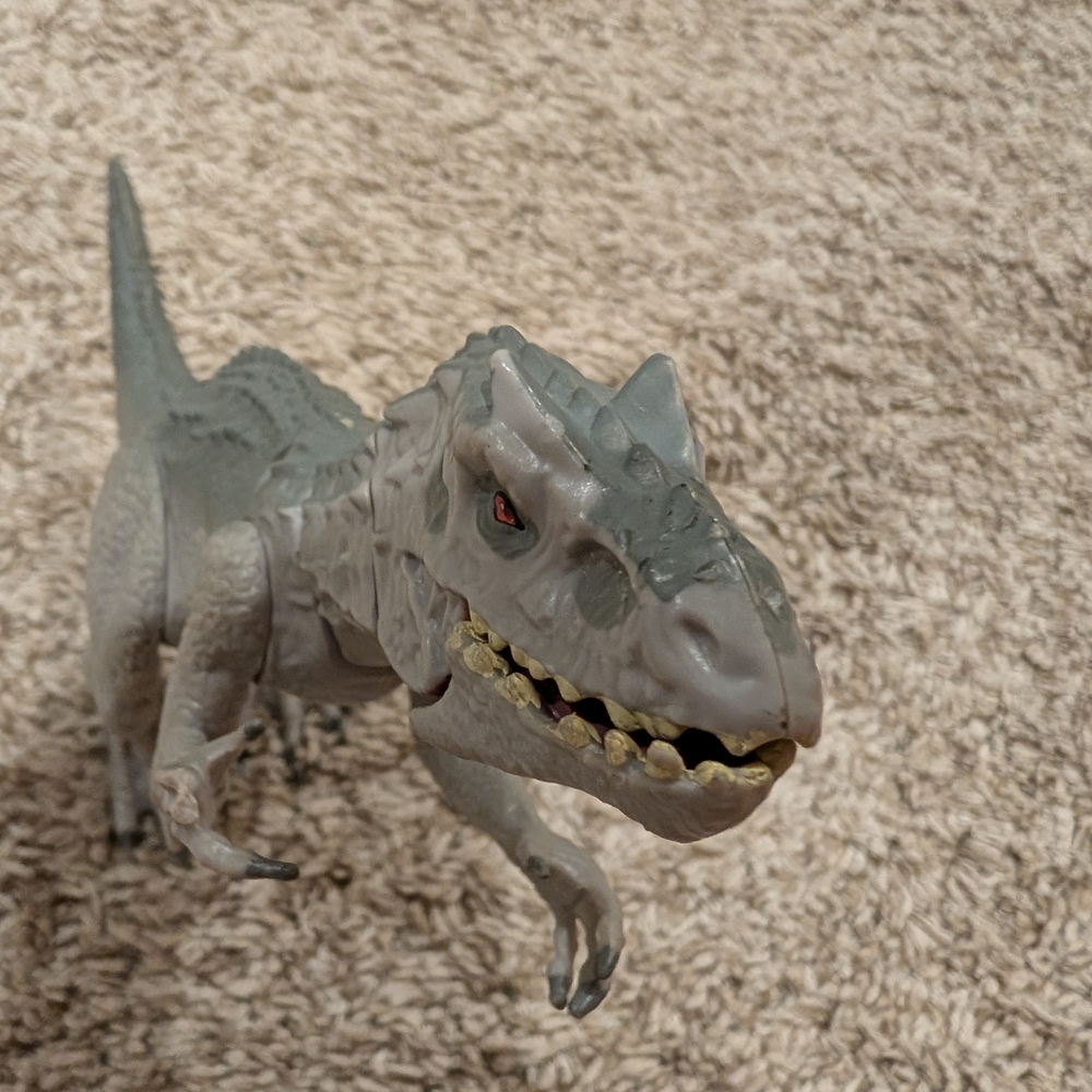 Hasbro Jurassic World Bashers & Biters Indominus Rex action figure